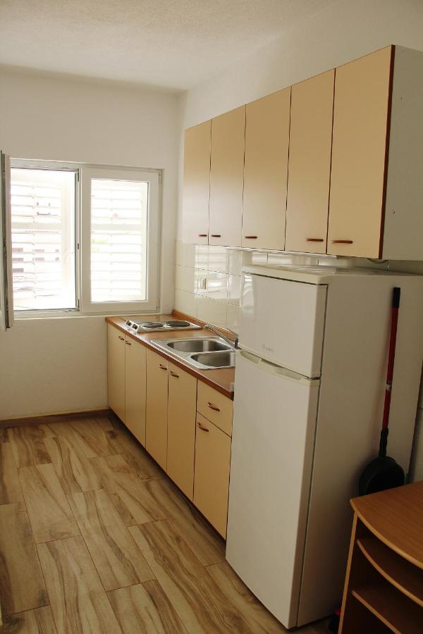 Apartmani Ljubo Primošten المظهر الخارجي الصورة