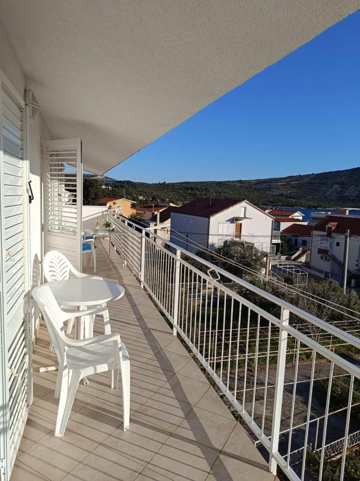 Apartmani Ljubo Primošten المظهر الخارجي الصورة